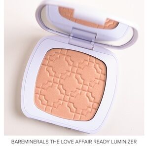 bareMinerals “The Love Affair” Luminizer